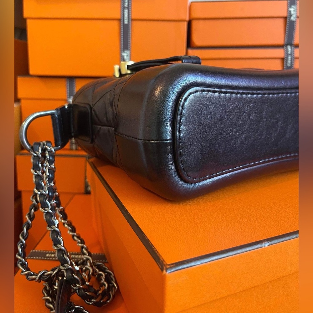 CHANEL Small Gabrielle Hobo in Aged Black Calfskin and Gold/Silver Hardware - Picture 3 of 4